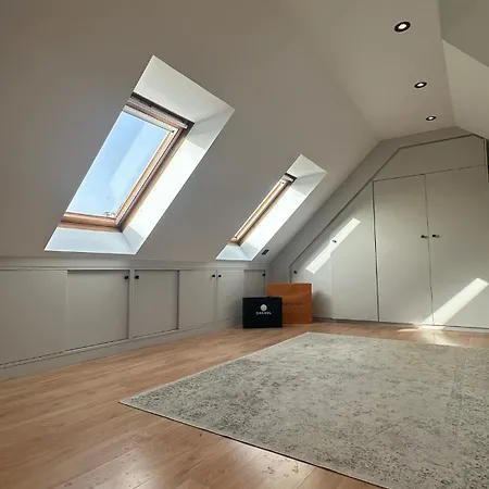 Design Penthouse With Terrace شقة